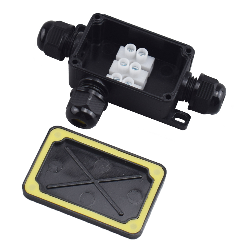 3 Way Outdoor Waterproof IP66  - Outdoor Furniture Outlet のレビューと価格